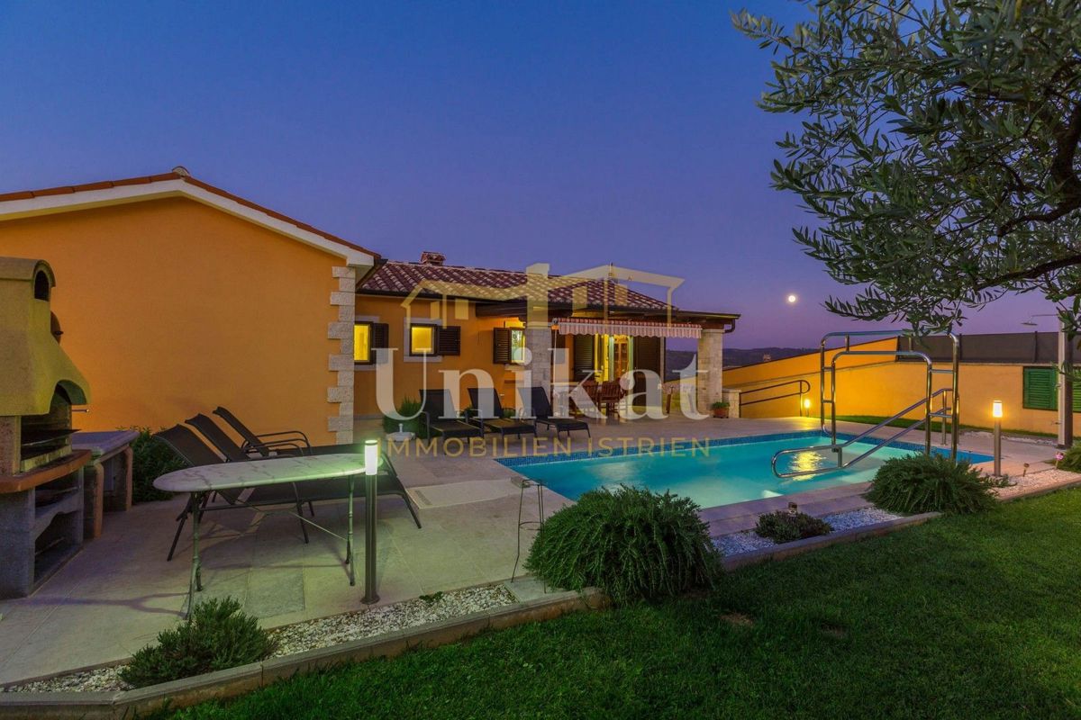 Casa con splendida vista - Vižinada